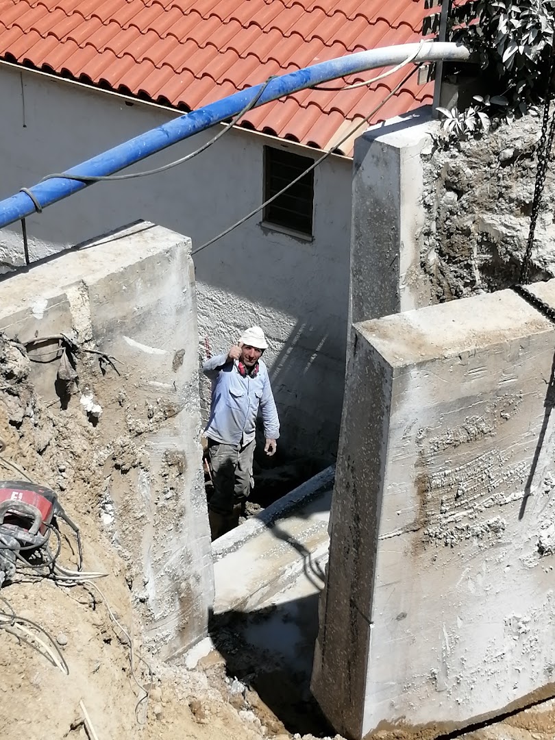Αδιατάρακτη Κοπή - Υδραυλικά Δημήτρης Καραγκούνης — Φωτογραφίες 8